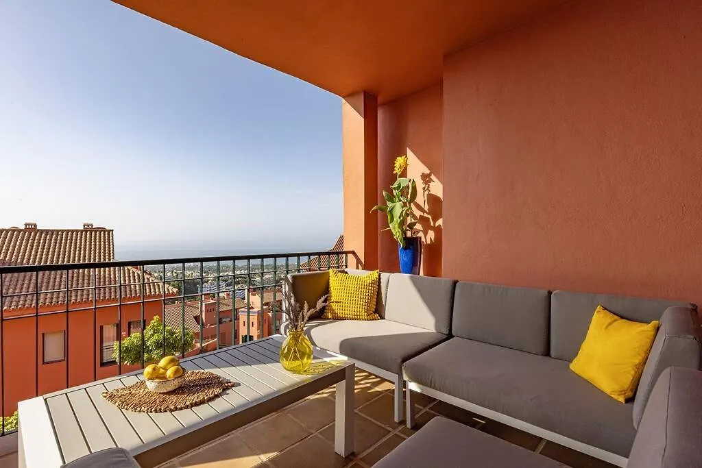 017 Superb Sea View 2 Bed Calahonda Apartment Sitio de Calahonda