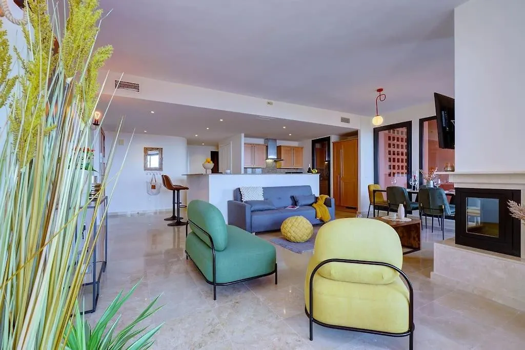 017 Superb Sea View 2 Bed Calahonda Apartment Sitio de Calahonda Spain