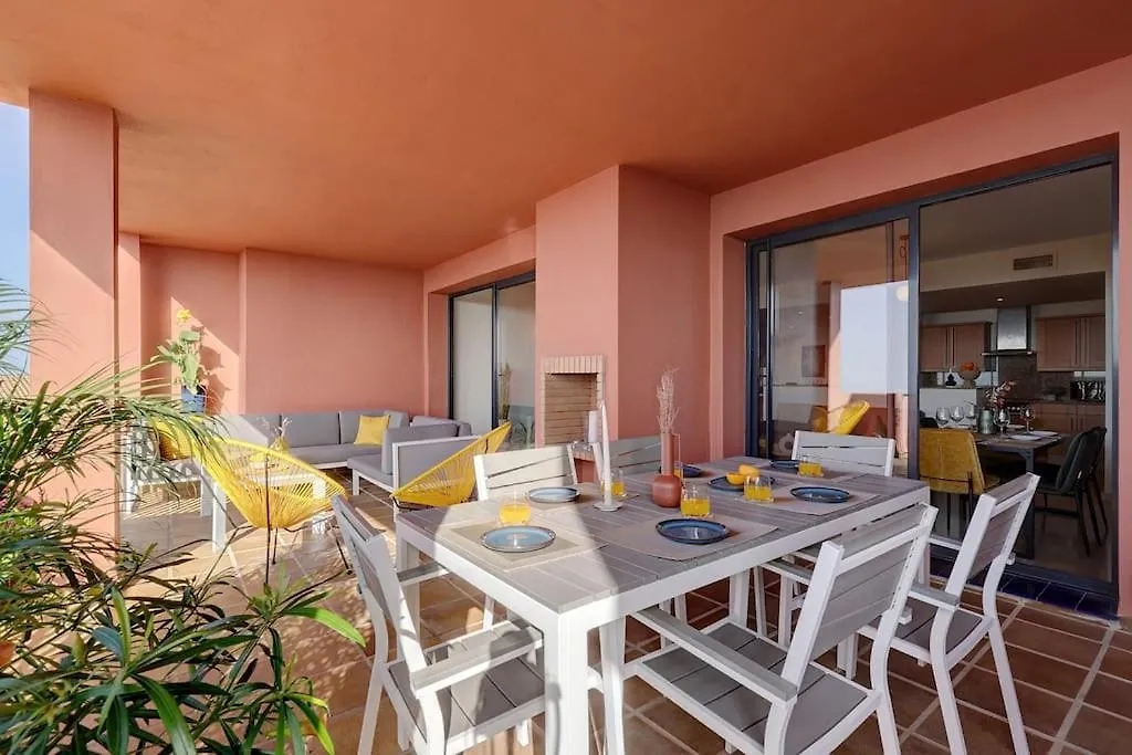 017 Superb Sea View 2 Bed Calahonda Apartment Sitio de Calahonda