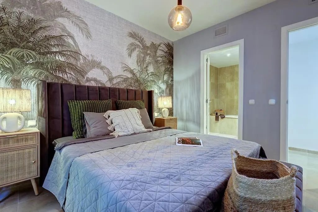 017 Superb Sea View 2 Bed Calahonda Apartment Sitio de Calahonda
