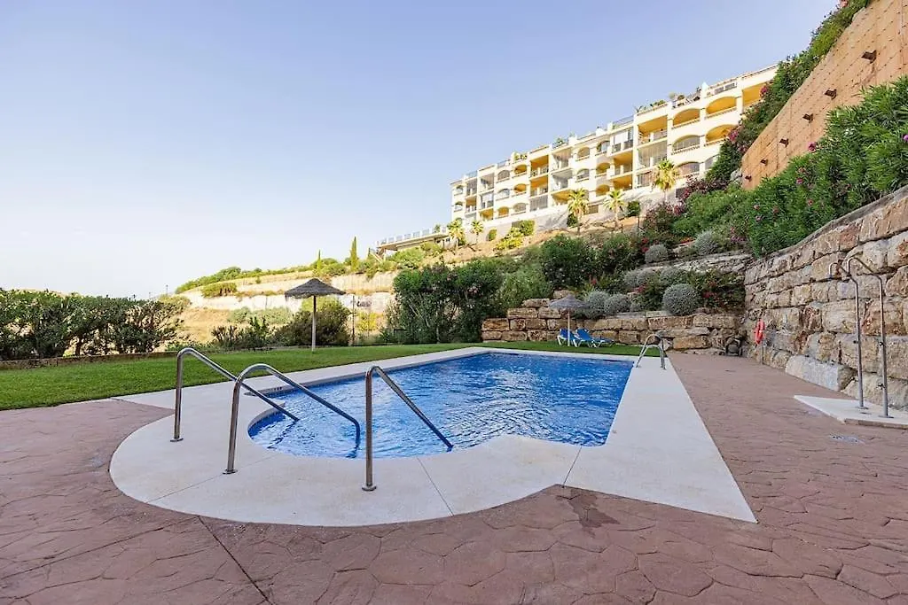 017 Superb Sea View 2 Bed Calahonda Apartment Sitio de Calahonda